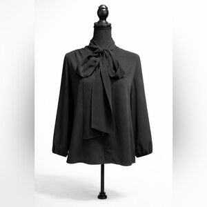 Eva Mendes Black Tie Neck Blouse Lace Sleeve Detail Size Small